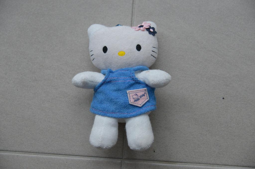 Hello Kitty - popje., Ophalen of Verzenden, Zo goed als nieuw