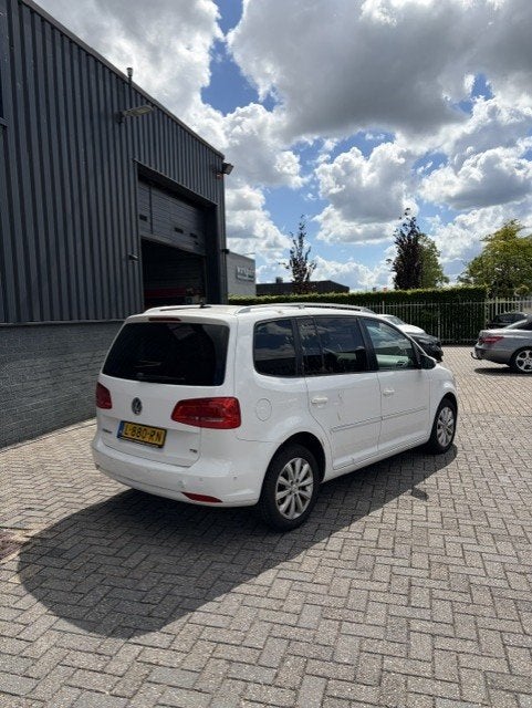 Volkswagen Touran 1.4 TSI Highline (bj 2011, automaat), Auto's, Euro 5, 15 km/l, Gebruikt, Zwart