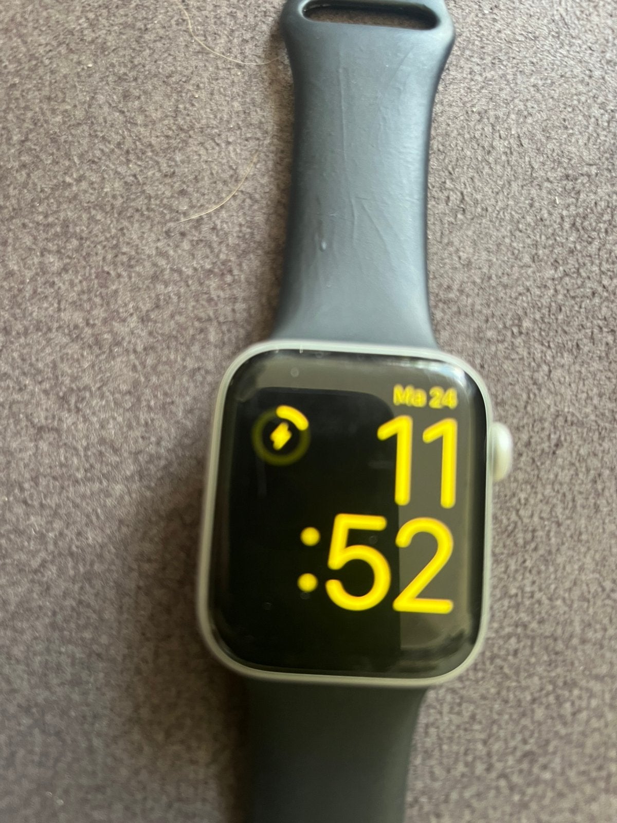 Apple wat h serie 6. 50€, Ophalen, Gebruikt, Zwart, IOS