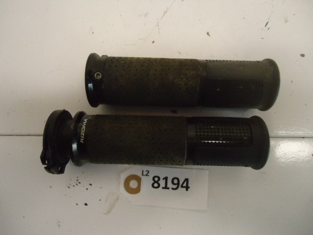 Handvat en gashendel D1-30911