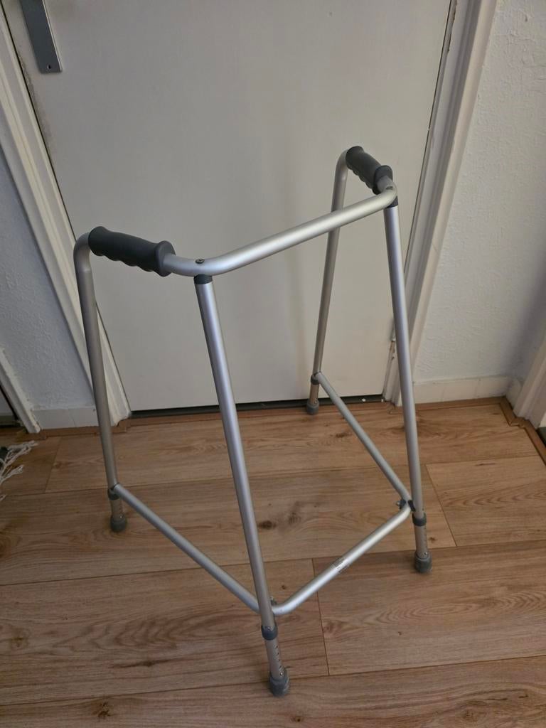 Looprek / walker, Diversen, Ophalen, In hoogte verstelbaar, Zo goed als nieuw