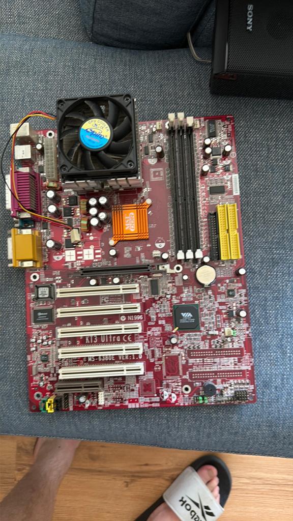Retro MSI KT3 Ultra Moederbord MS6380ECPU& Koeler Socket 462, Computers en Software, Moederborden, Ophalen, Zo goed als nieuw
