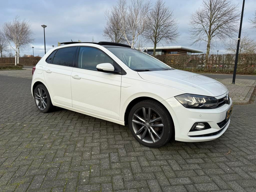 Volkswagen Polo 1.0 TSI Pano Keyless 7-DSG 2018 Wit, Stof, Zwart, 95 pk, Navigatiesysteem
