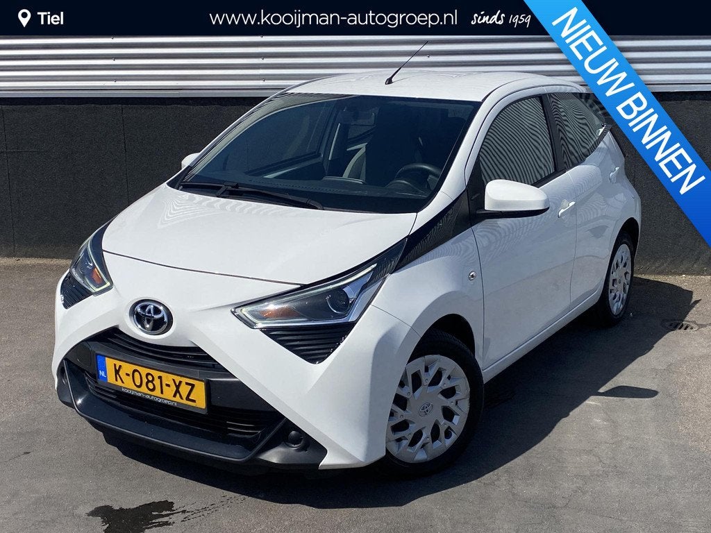 Toyota Aygo 1.0 VVT-i x-play Apple Carplay/Android Auto, ach, Voorwielaandrijving, Stof, Gebruikt, Euro 6
