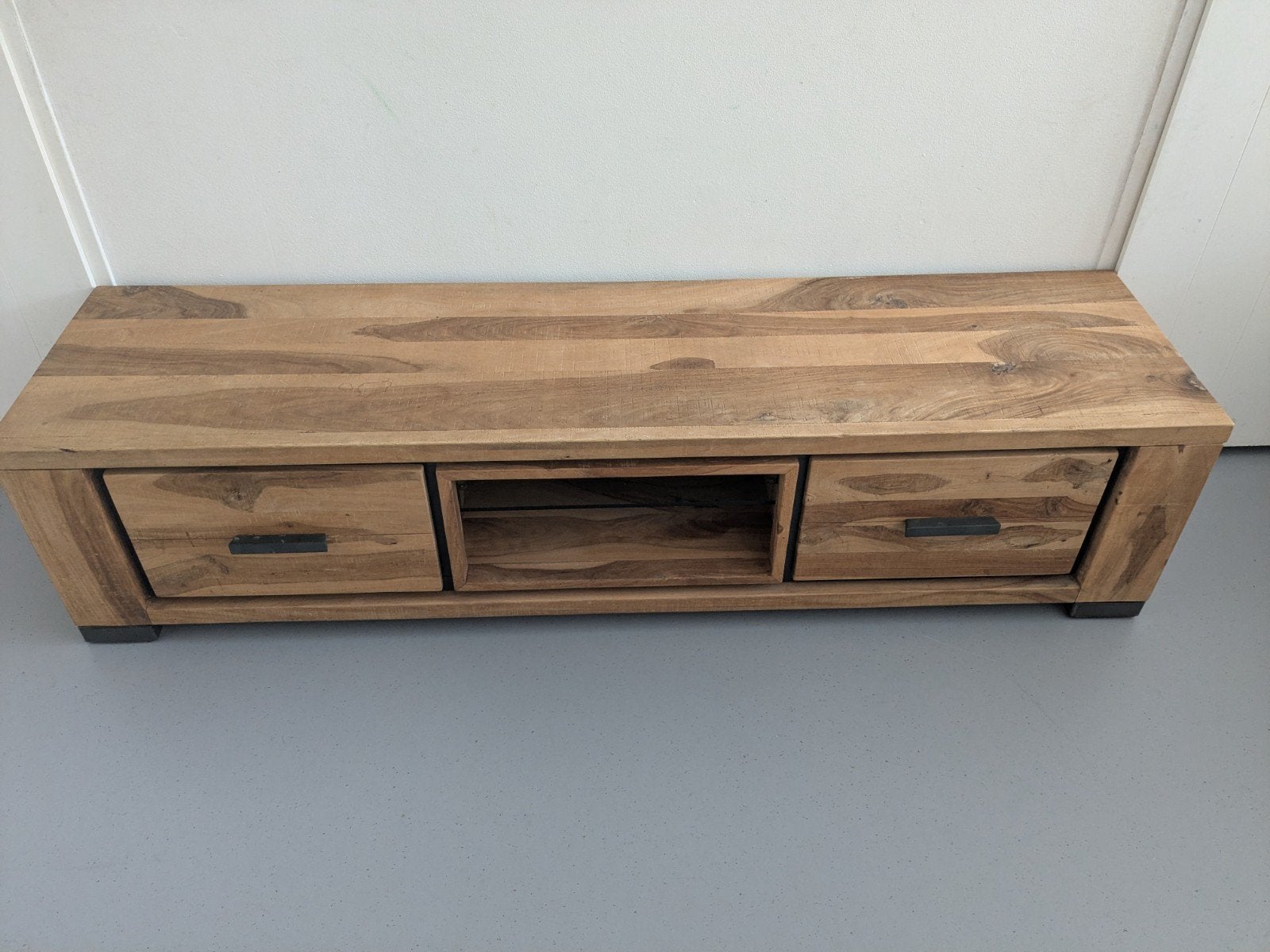Massief teak houten tv-meubel met lades en open vak, 150 tot 200 cm, Zo goed als nieuw, Minder dan 100 cm, Landelijk, Industrieel