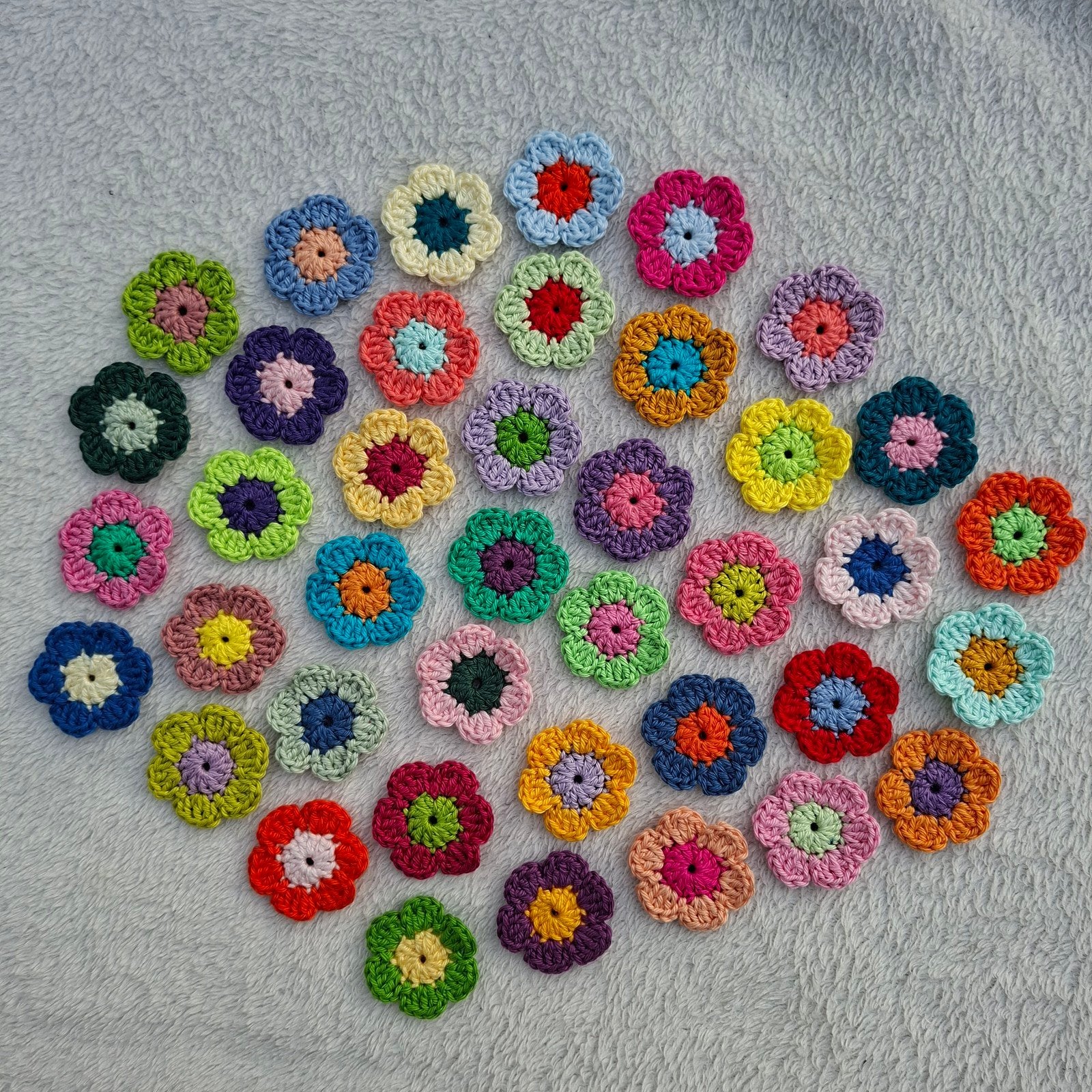 gehaakte bloemetjes 40x, Ophalen of Verzenden, Nieuw, Haken, Overige typen