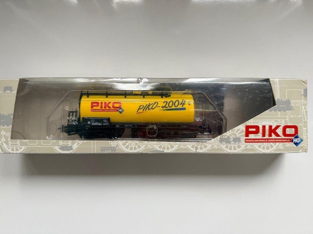 Piko 95834 2004 Tankwagon NIEUW schade 2 trappetjes defect, Ophalen, Gelijkstroom, Piko, Nieuw