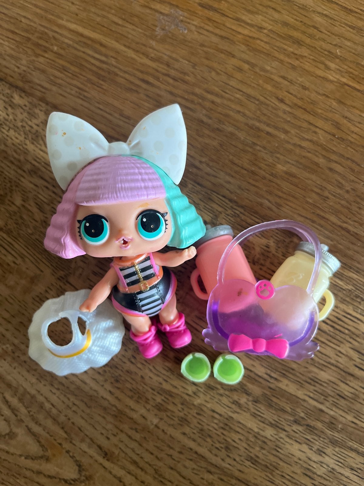 LOL Surprise pop met accessoires, Kinderen en Baby's, Speelgoed | Poppen, Ophalen of Verzenden, Gebruikt, Overige typen