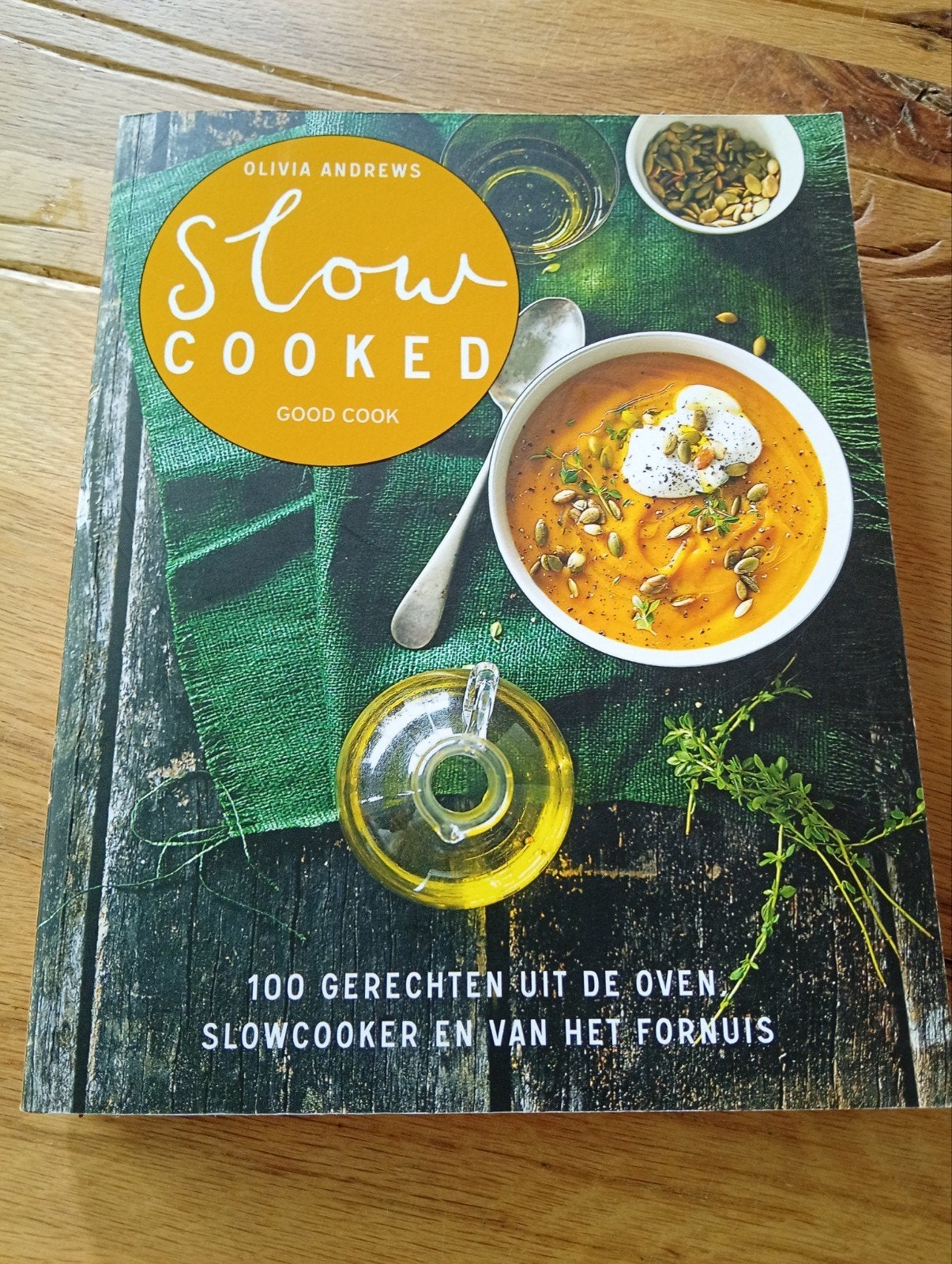 Slow Cooked - Olivia Andrews, Boeken, Kookboeken, Zo goed als nieuw, Voorgerechten en Soepen, Hoofdgerechten, Taart, Gebak en Desserts