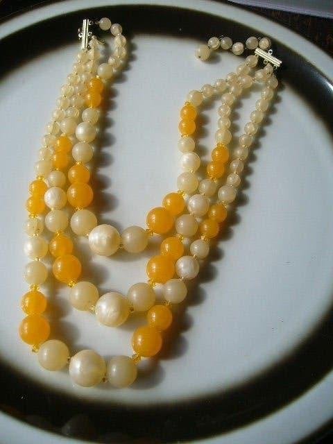 LEUKE VINTAGE 3 STRENGEN KRALENKETTING, Sieraden, Tassen en Uiterlijk, Antieke sieraden, Verzenden, Overige materialen, Ketting