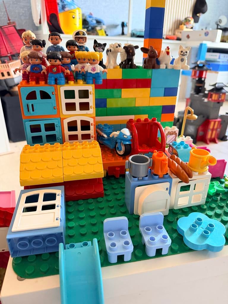 Duplo: Diverse sets met opberg/bouwtafel, Ophalen, Zo goed als nieuw