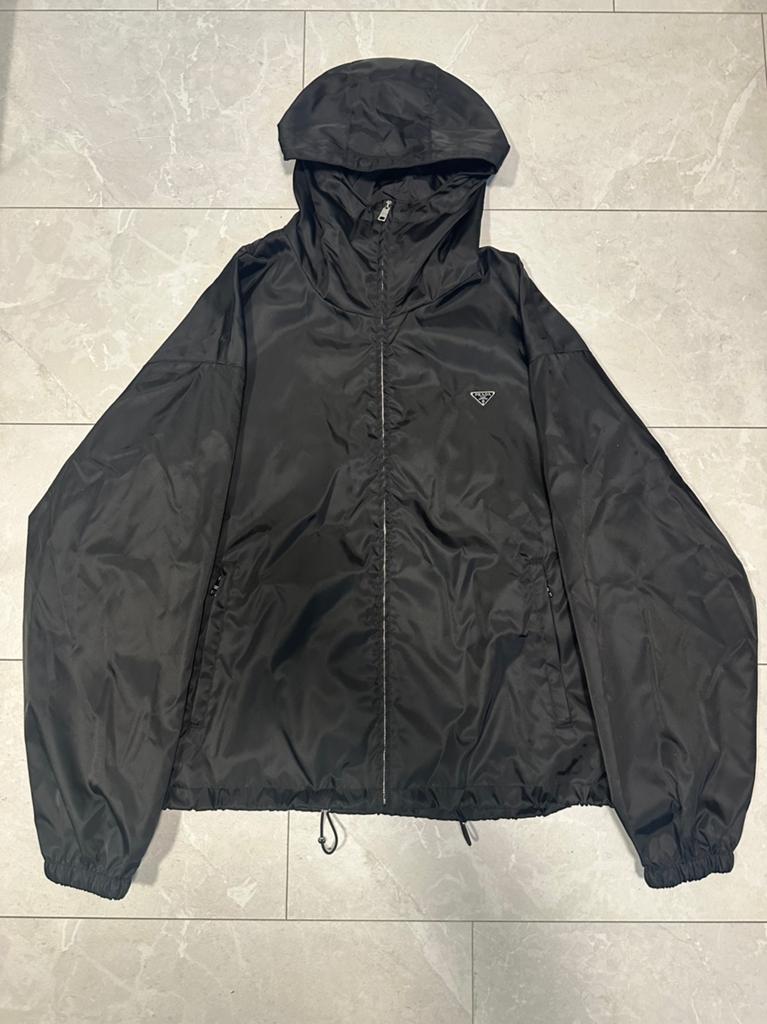 Prada re-nylon light windbreaker jacket black authetic, Ophalen of Verzenden, Nieuw, Maat 48/50 (M), Zwart