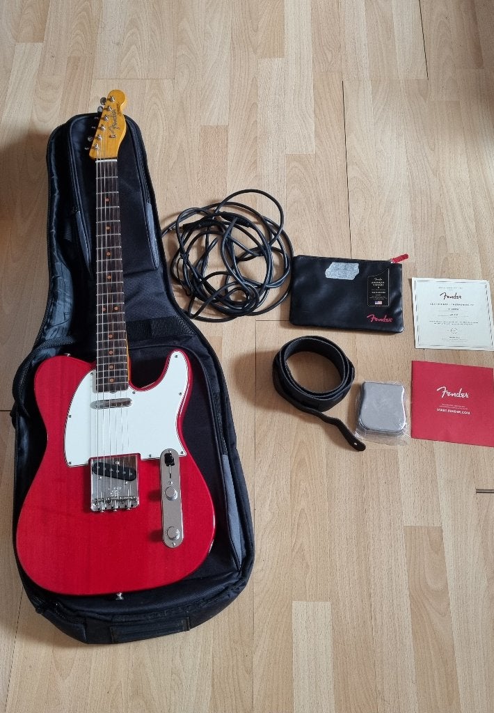 Fender Telecaster American Vintage ii 63, Ophalen of Verzenden, Zo goed als nieuw, Solid body, Fender