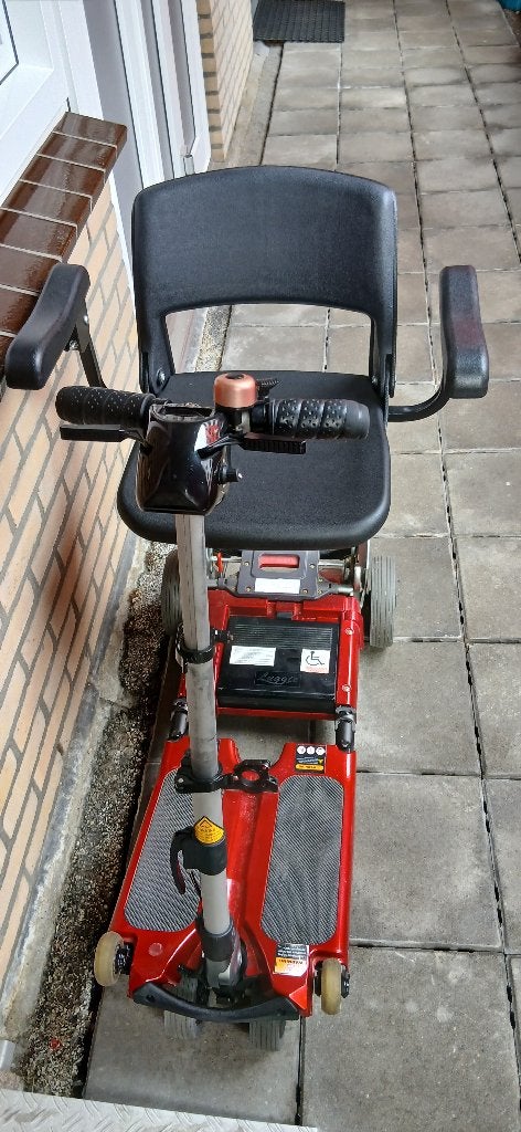 scootmobiel  luggie  opvouwbare scootmobie, Diversen, Brommobielen en Scootmobielen, Ophalen, 10 km/u of minder, Zo goed als nieuw