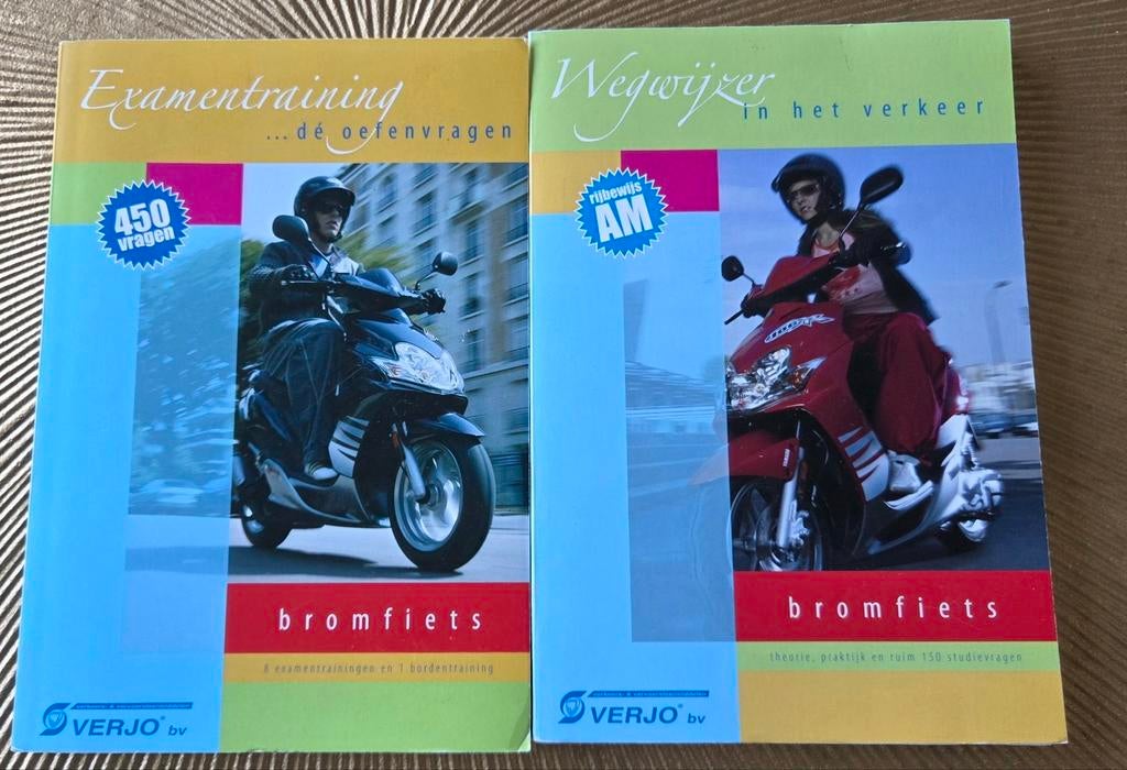 Bromfiets Examentraining & Wegwijzer Verjo BV, Boeken, Ophalen of Verzenden, Gelezen, Verjo BV