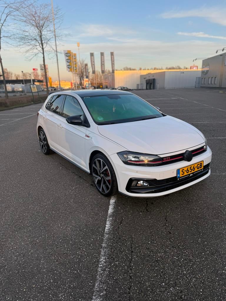 Volkswagen Polo 2.0 TSI 200pk 6-DSG 2018 Wit, 4 cilinders, 1984 cc, Wit, 1200 kg