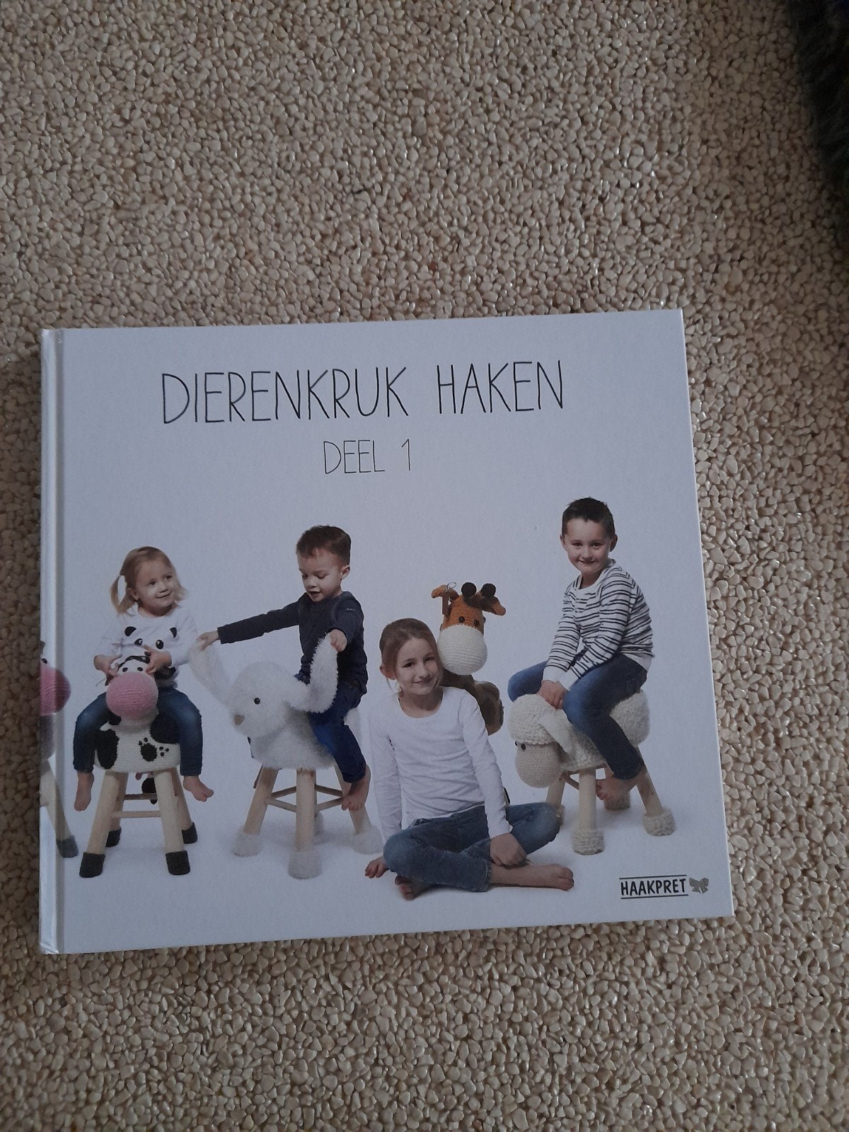 Dierenkruk Haken Deel 1 - Haakpret Boek, Ophalen of Verzenden, Zo goed als nieuw, Haken, Patroon of Boek