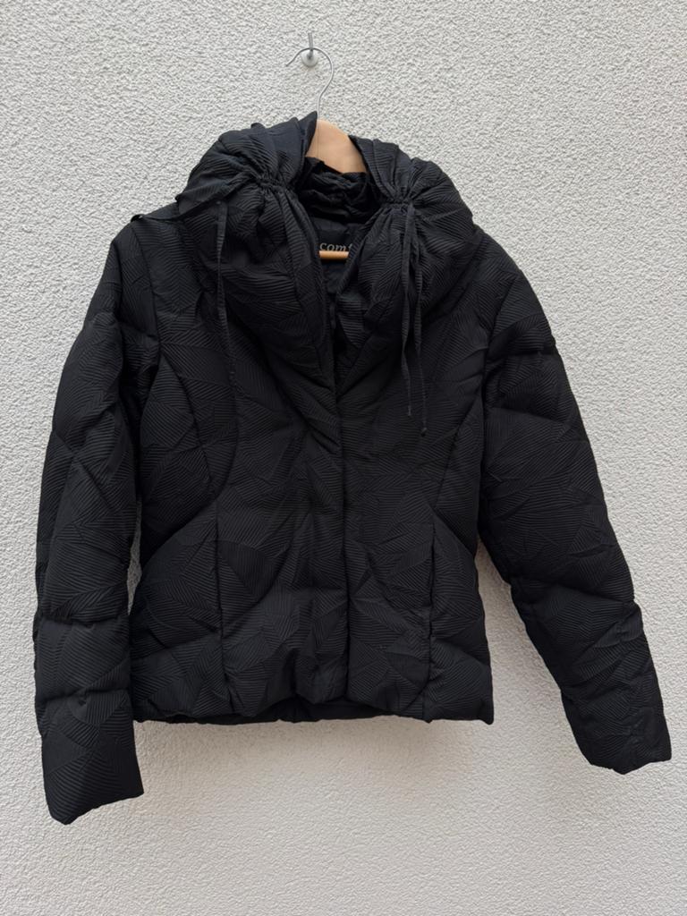 Dames donsjas, Ophalen of Verzenden, Zo goed als nieuw, Maat 36 (S), Zwart