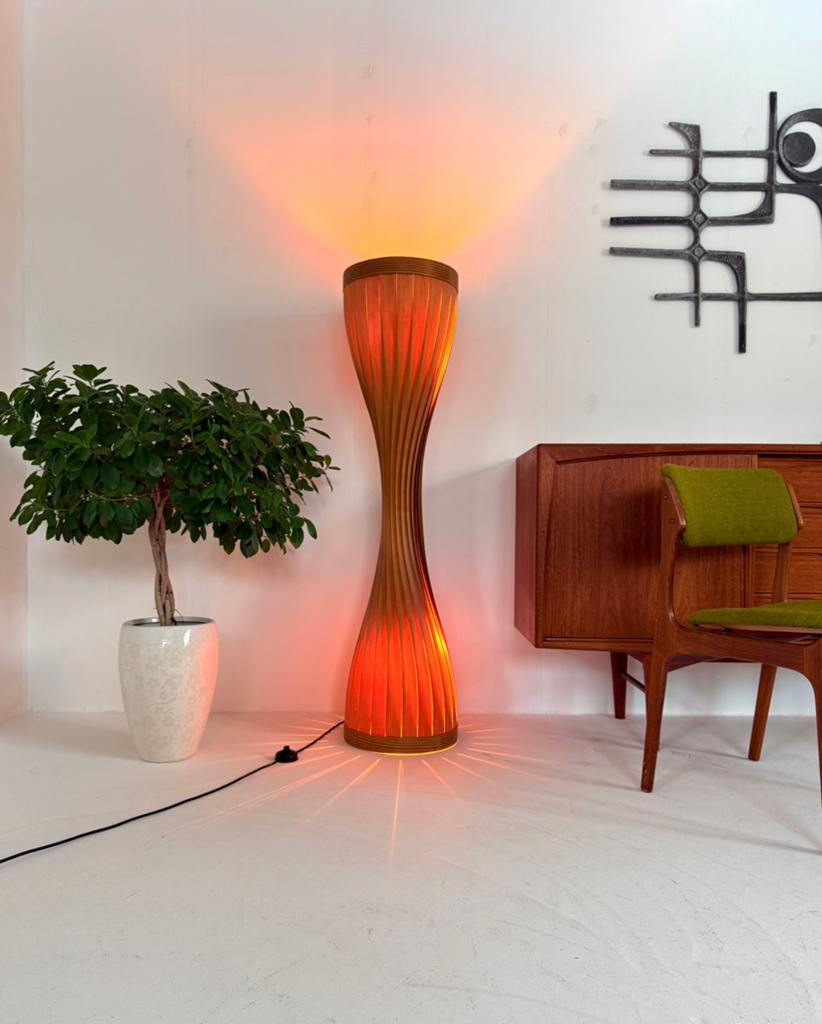 Vintage lamellen vloerlamp, Hans Agne Jakobsson ‘60, Hout, Vintage retro buisframe design rotan webbing papercord deens, 100 tot 150 cm