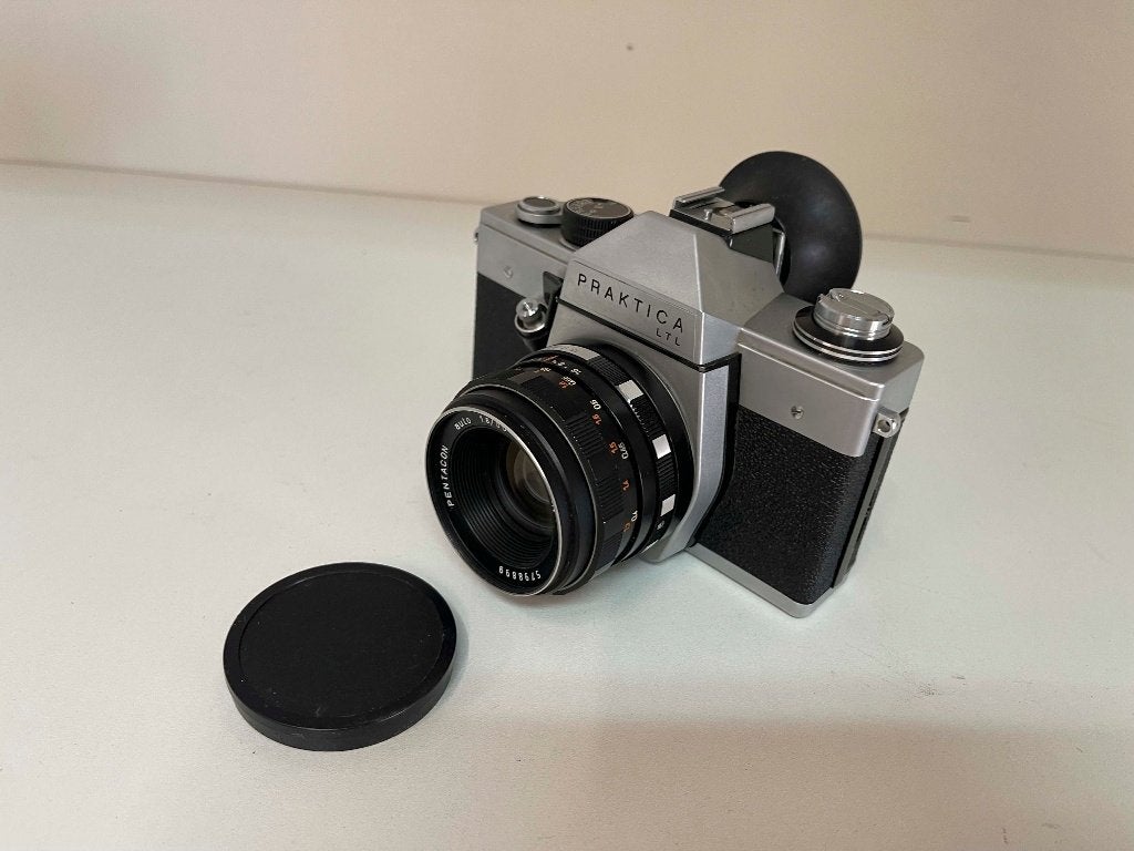 Praktica LTL met een Pentacon auto 1.8/50mm lens en extras, Audio, Tv en Foto, Spiegelreflex, N, Ophalen of Verzenden, N