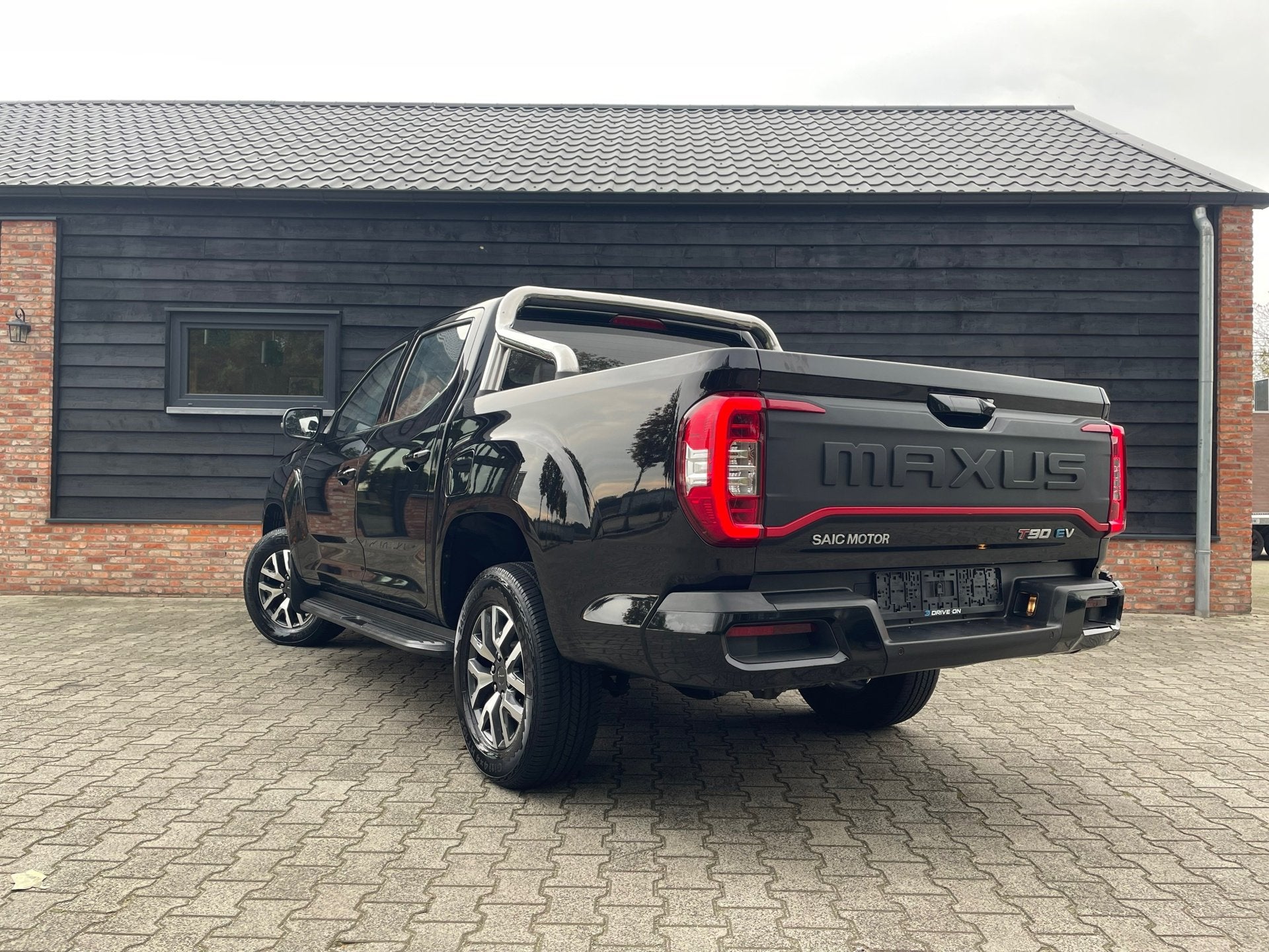 Maxus T90 EV 89 kWh - 3.300 kg trekgewicht - 5 persoons - Ze, Auto's, Automaat, Achterwielaandrijving, Gebruikt, Zwart