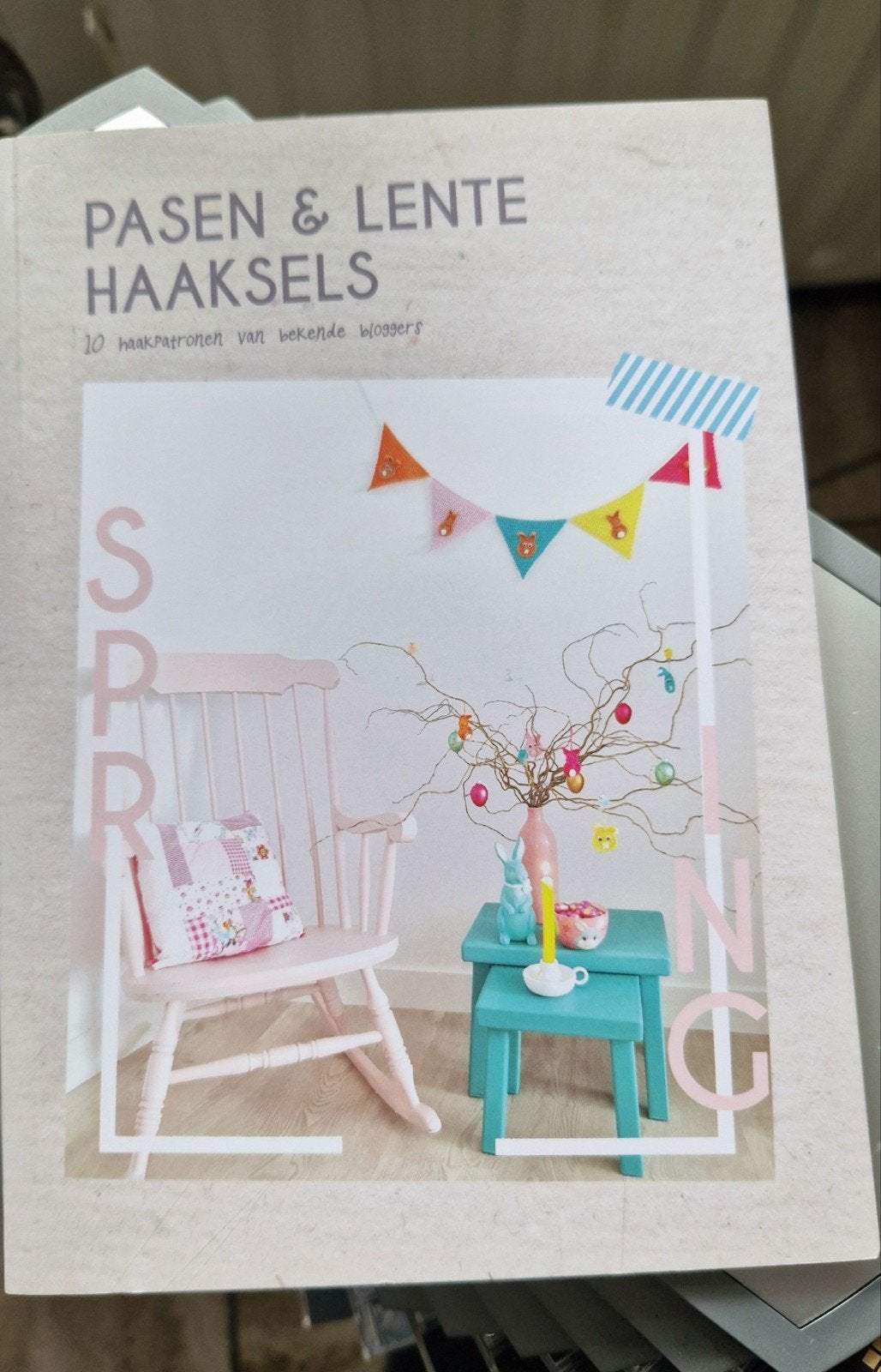 Pasen & Lente Haaksels, Ophalen of Verzenden, Zo goed als nieuw, Overige onderwerpen, Diverse Auteurs