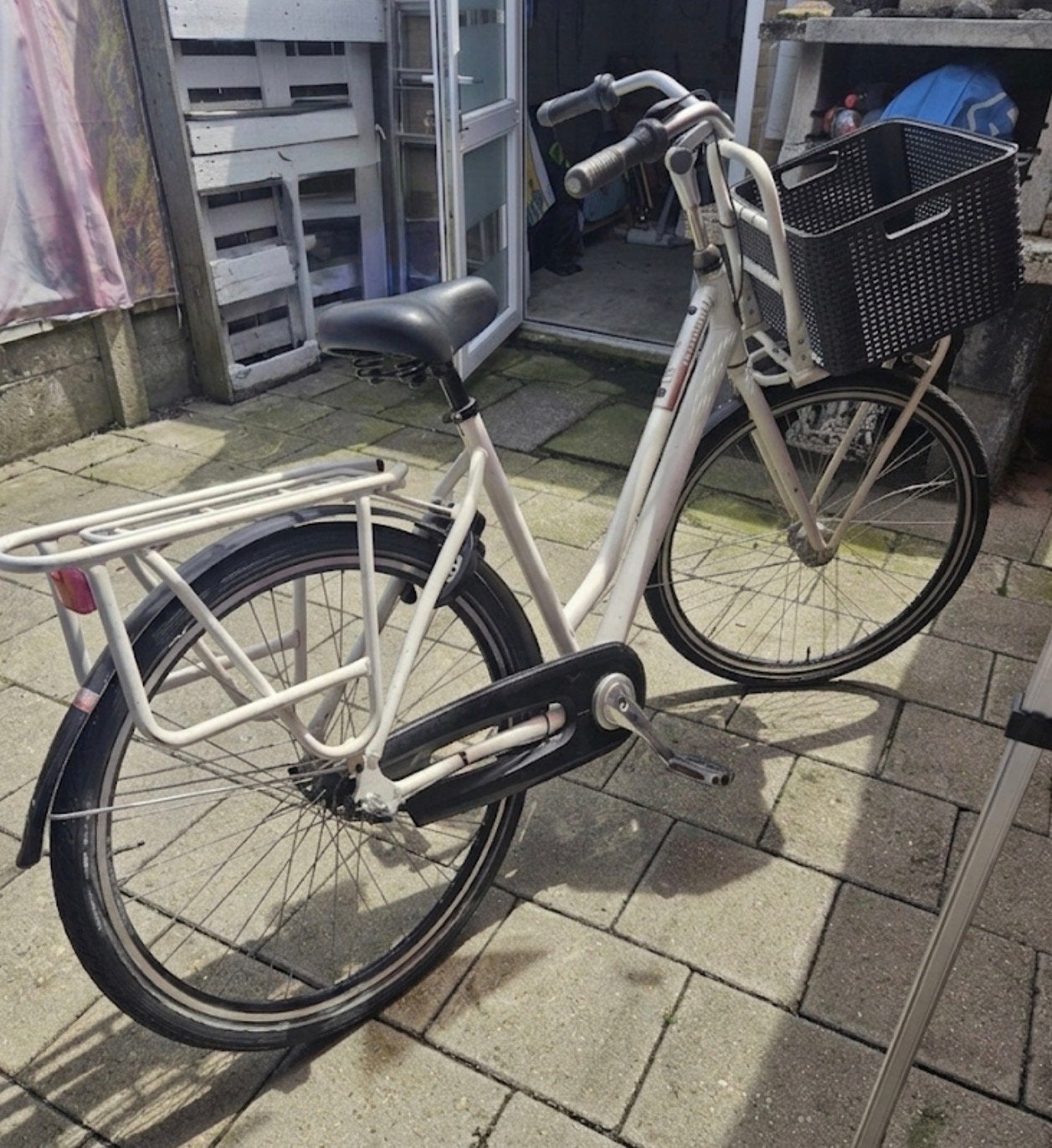 Gazelle Damesfiets met voordrager en mand, Fietsen en Brommers, Fietsen | Dames | Damesfietsen, Ophalen, Terugtraprem, Versnellingen
