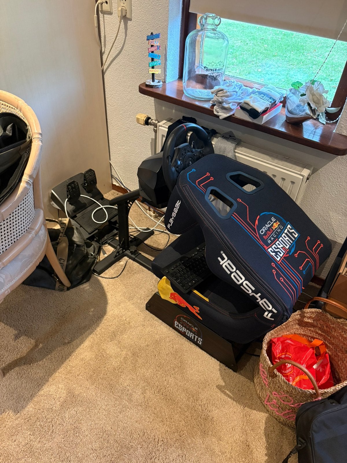 Playseat Red Bull met race stuur en pedalen, Spelcomputers en Games, Ophalen, Nieuw, Playseat of Racestoel