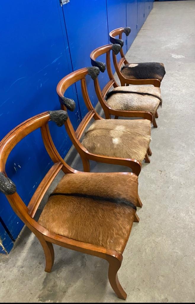 Empire style rams kop stoelen, Ophalen