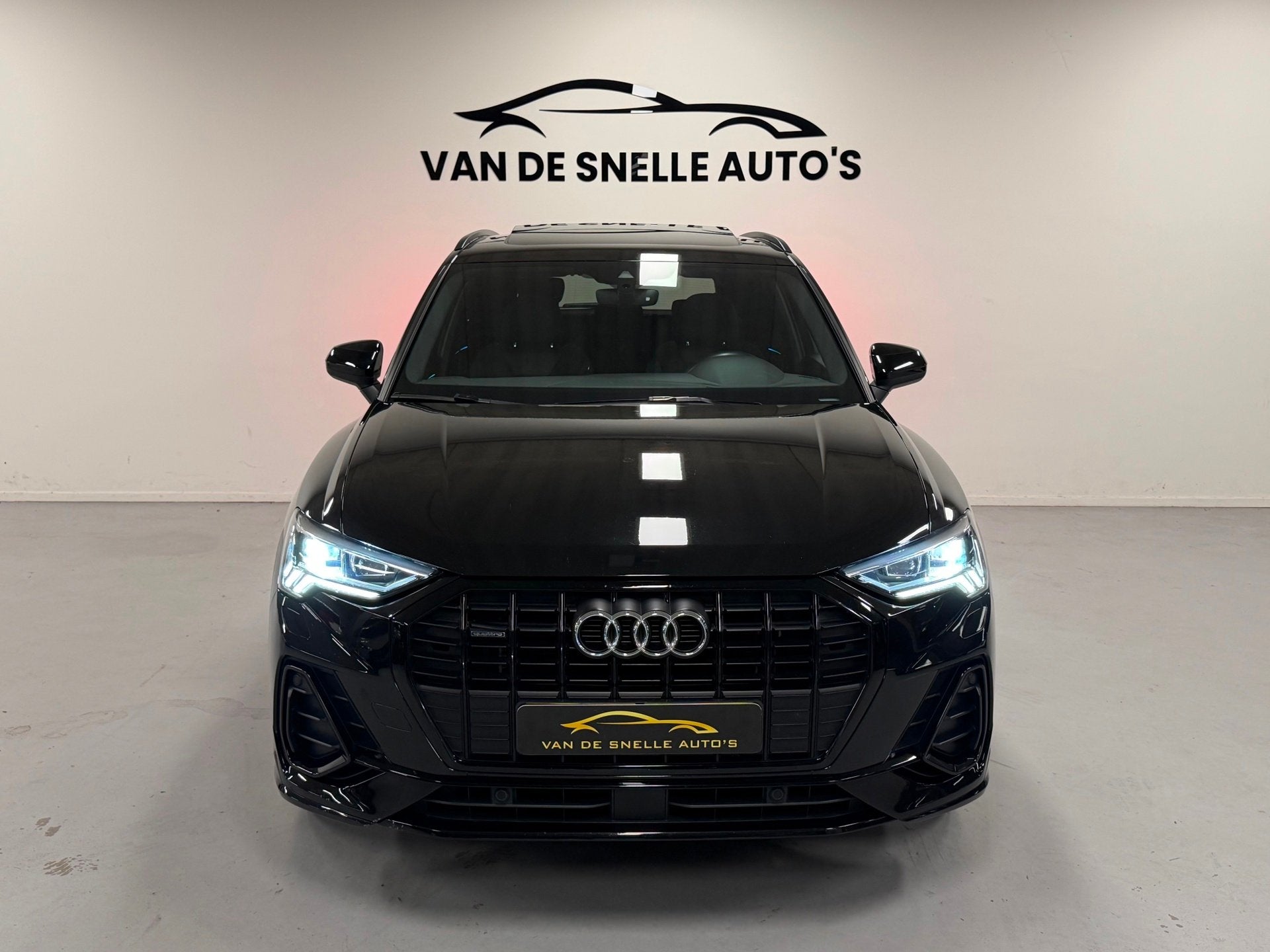 Audi Q3 45 TFSI quattro 3x S Line edition one PANO/KEYLESS/A, Gebruikt, Euro 6, 1984 cc, Leder en Stof