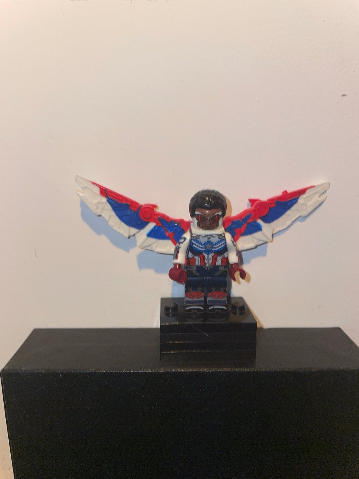 Lego Falcon Minifiguur - Marvel Superheld custom, Ophalen of Verzenden, Zo goed als nieuw, Overige merken