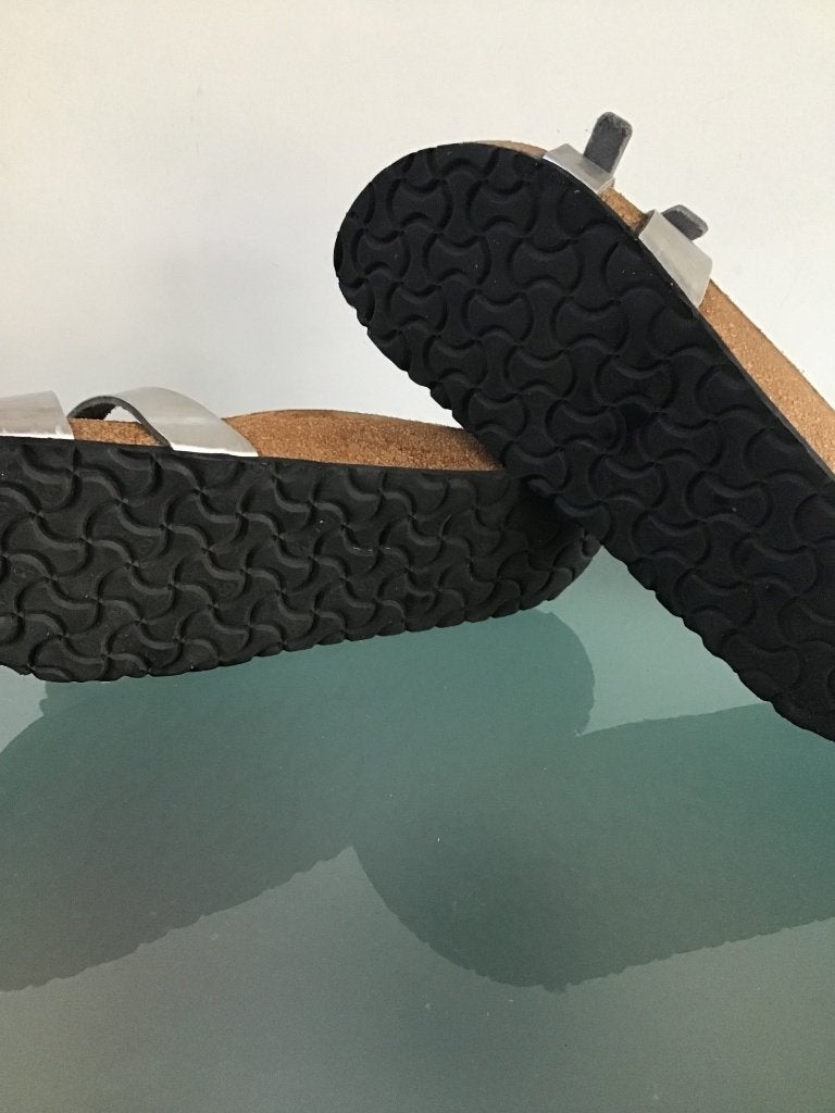 Birkenstock zilveren slippers 41 | Gratis verzenden, Slippers, Overige kleuren, Verzenden, Zo goed als nieuw