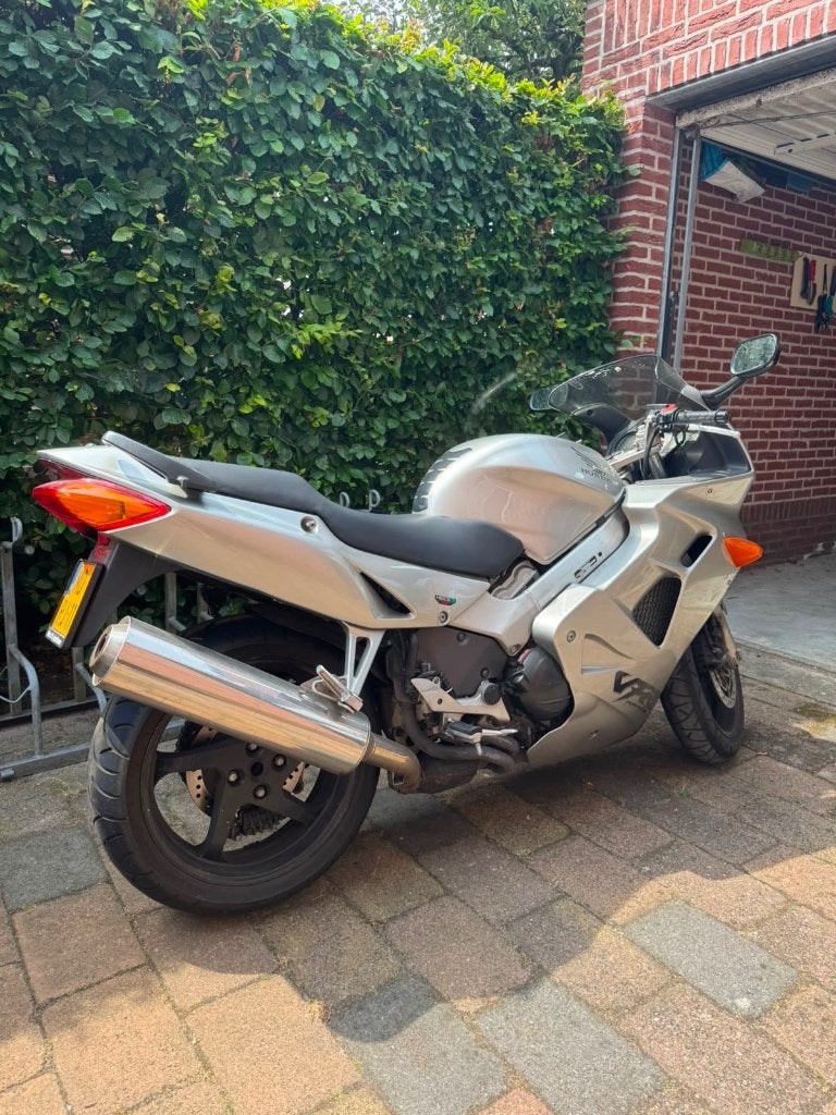 Honda VFR800 Fi, 782 cc, 4 cilinders, Motorrijbewijs A, Gebruikt