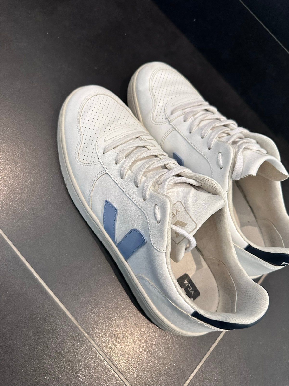 Veja sneakers wit/blauw, maat 44, Ophalen of Verzenden, Zo goed als nieuw, Wit, Sneakers of Gympen
