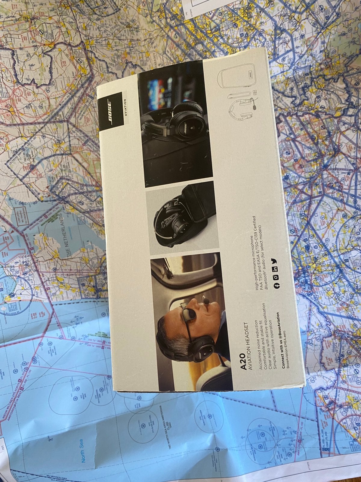 Bose A20 Headset Bluetooth twin plug, Ophalen of Verzenden, Nieuw, Schaalmodel