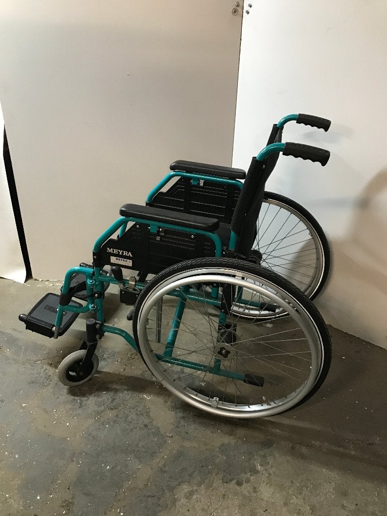 Rolstoel, Meyra met voetsteunen, Ophalen, Inklapbaar, Gebruikt, Duwrolstoel