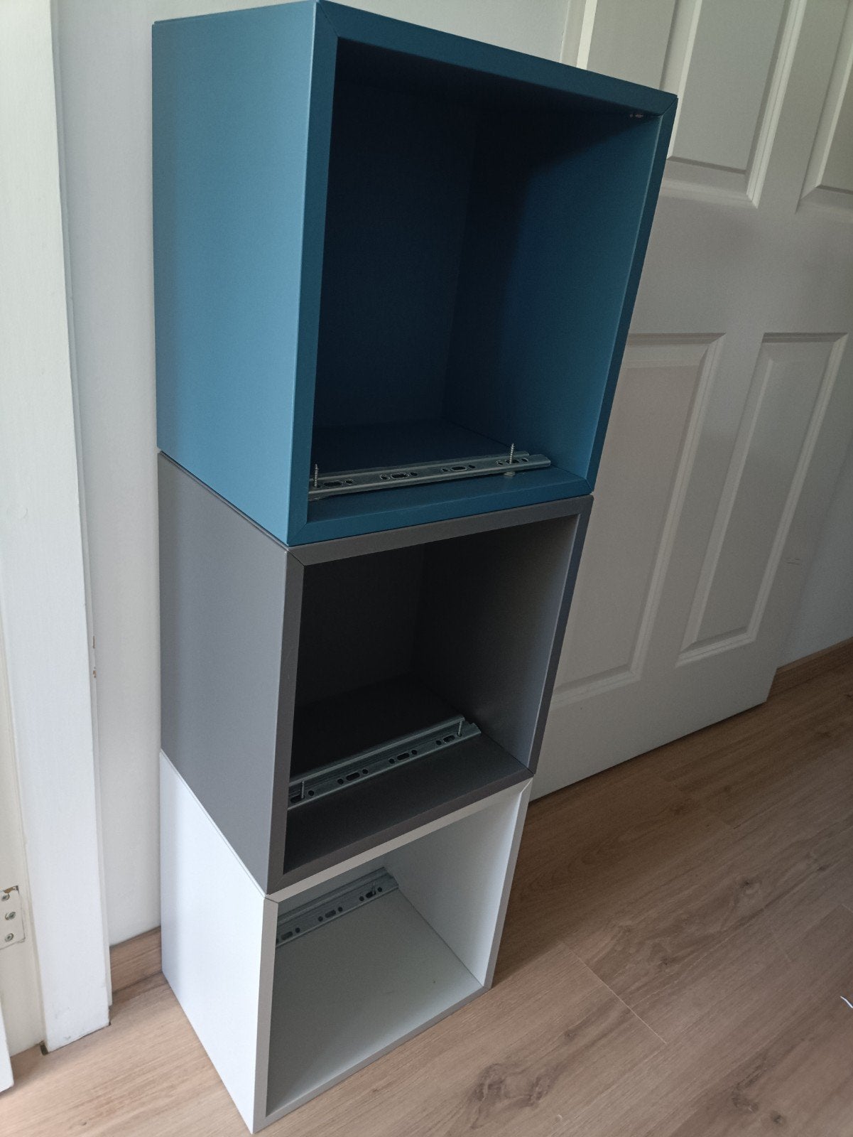 Drie wandkastjes Ikea, Huis en Inrichting, Woonaccessoires | Wandplanken en Boekenplanken, Ophalen