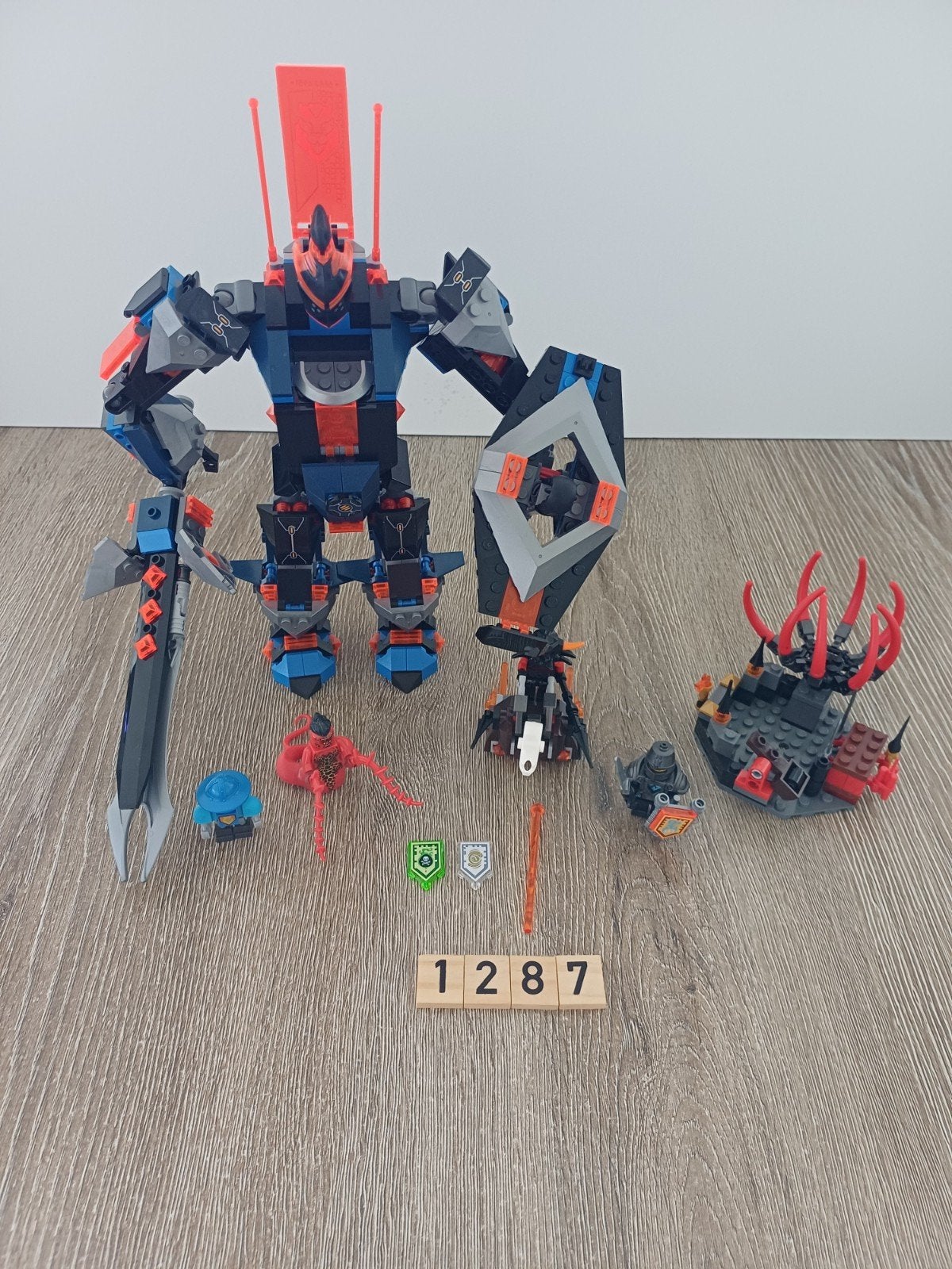 Lego Nexo Knights De Zwarte Ridder Mech 70326, Ophalen of Verzenden, Zo goed als nieuw