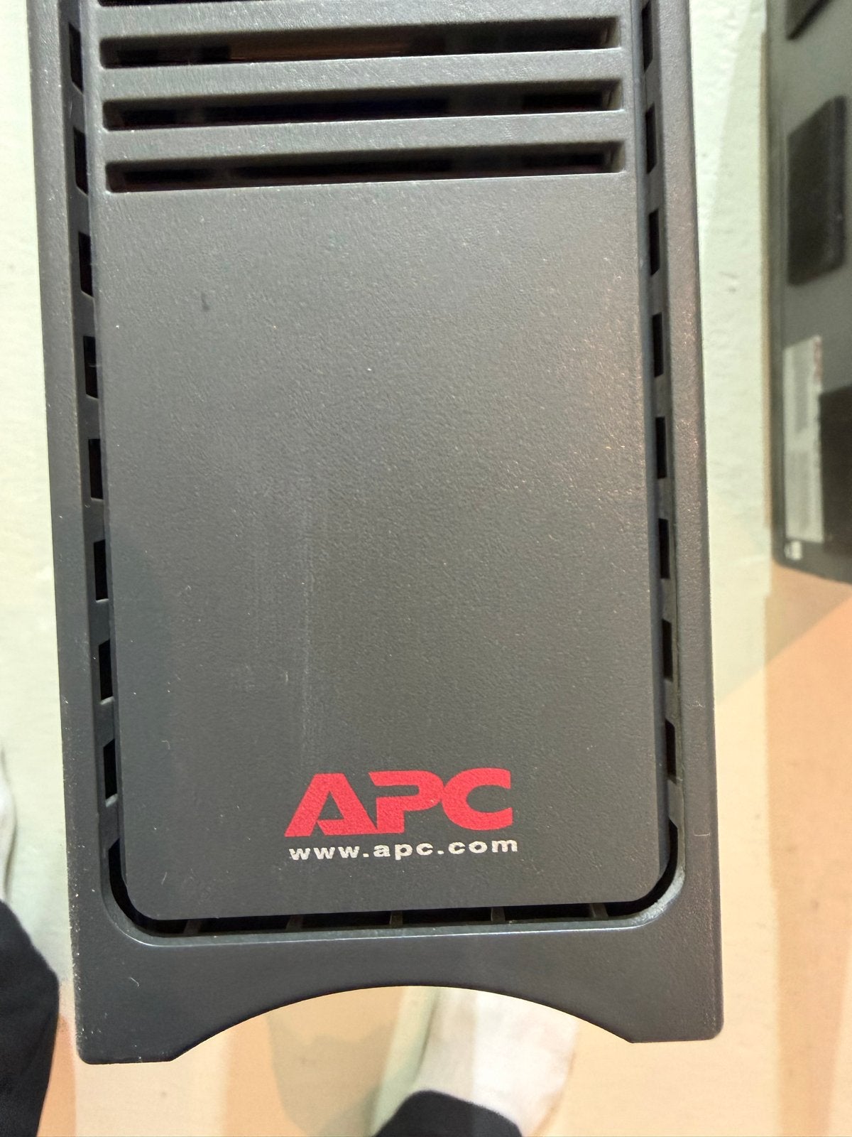 APC Smart-UPS SC 1500 UPS - Noodstroomvoeding, Computers en Software, Noodvoedingen (UPS), Ophalen, Gebruikt