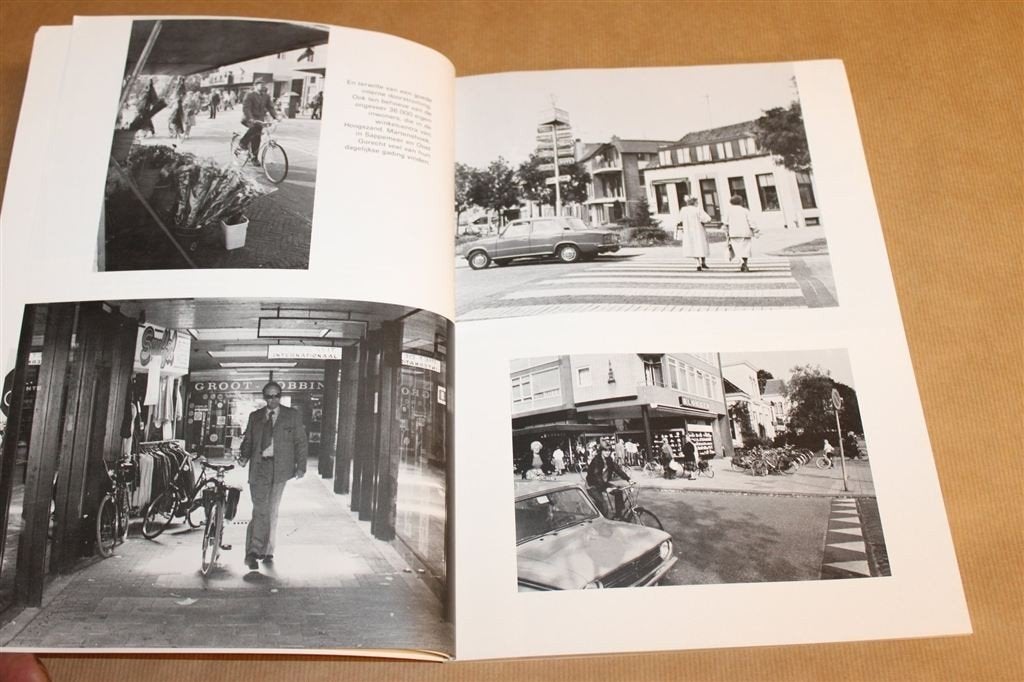 Stad aan de Snelweg — Hoogezand-Sappemeer in Beeld [1981], Boeken, Geschiedenis | Stad en Regio, Ophalen of Verzenden, Gelezen