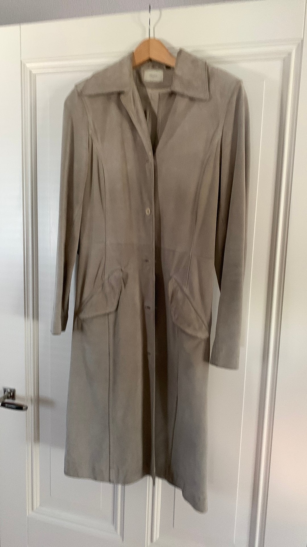 Vintage Filippa K suède jas in beige/taupe, lang model, Ophalen of Verzenden, Gedragen, Beige