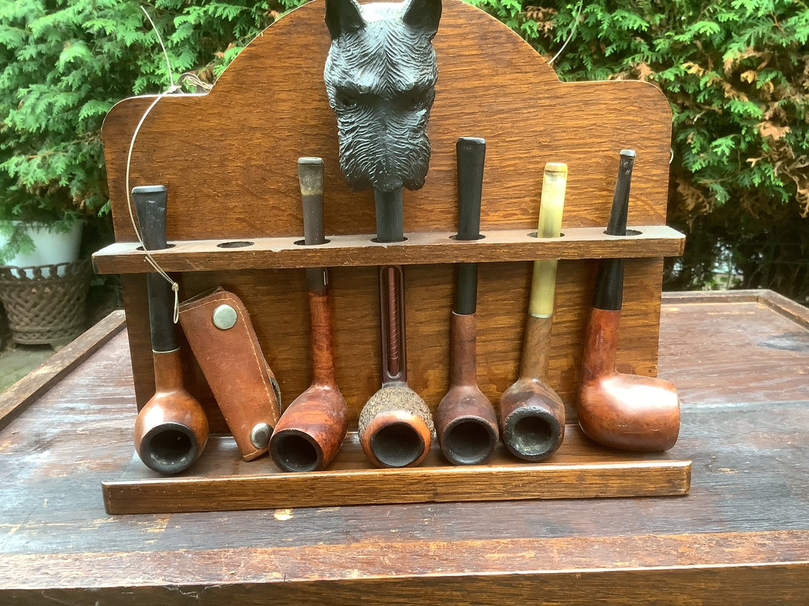 Oude hang pijprekje met diverse pijpen, Ophalen