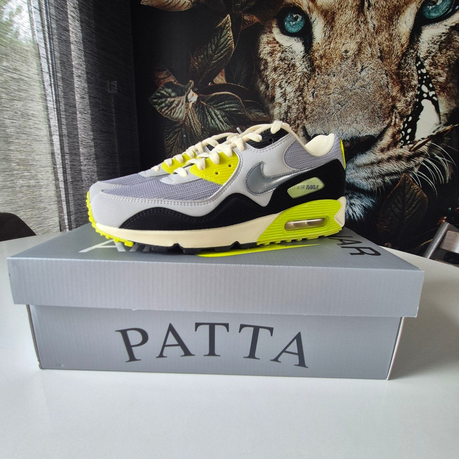 Nike Air Max 90 x Patta Cyber and Particle Grey maat 43, Ophalen of Verzenden, Nieuw, Overige kleuren