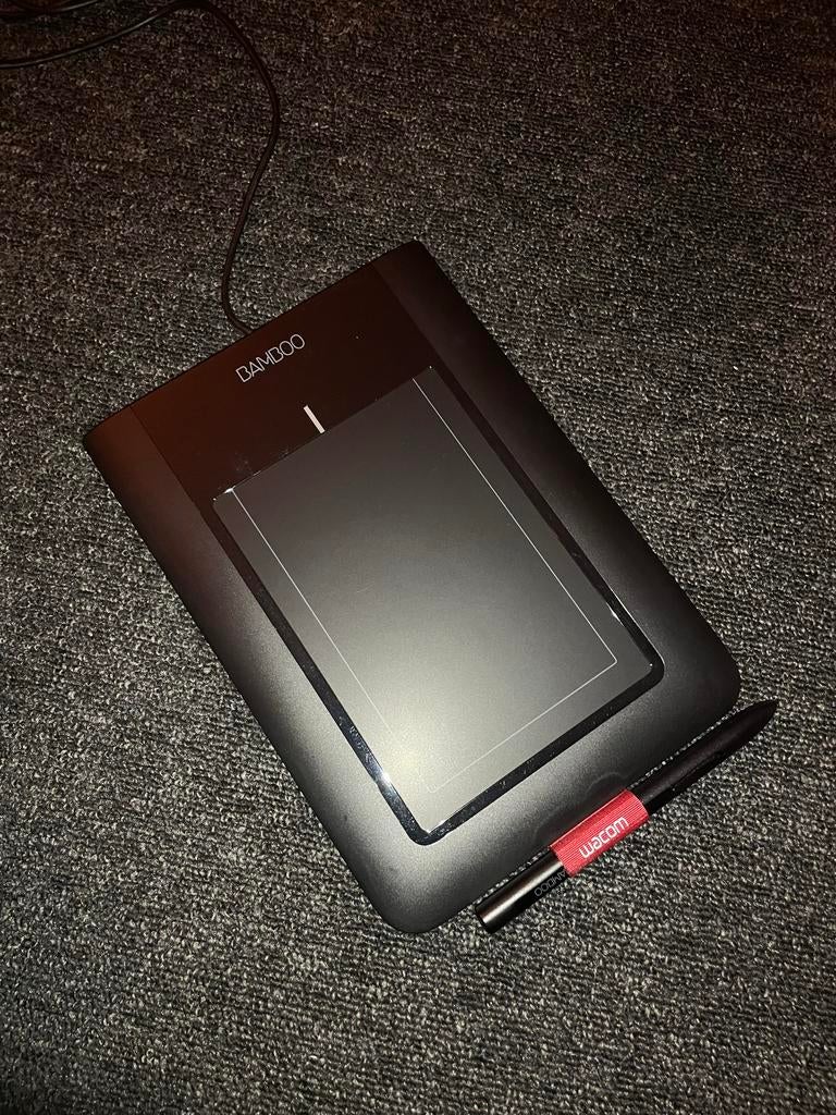 Wacom Bamboo Pen CTL-460 tekentablet met drukgevoelige pen, Ophalen of Verzenden, Gebruikt, Bedraad