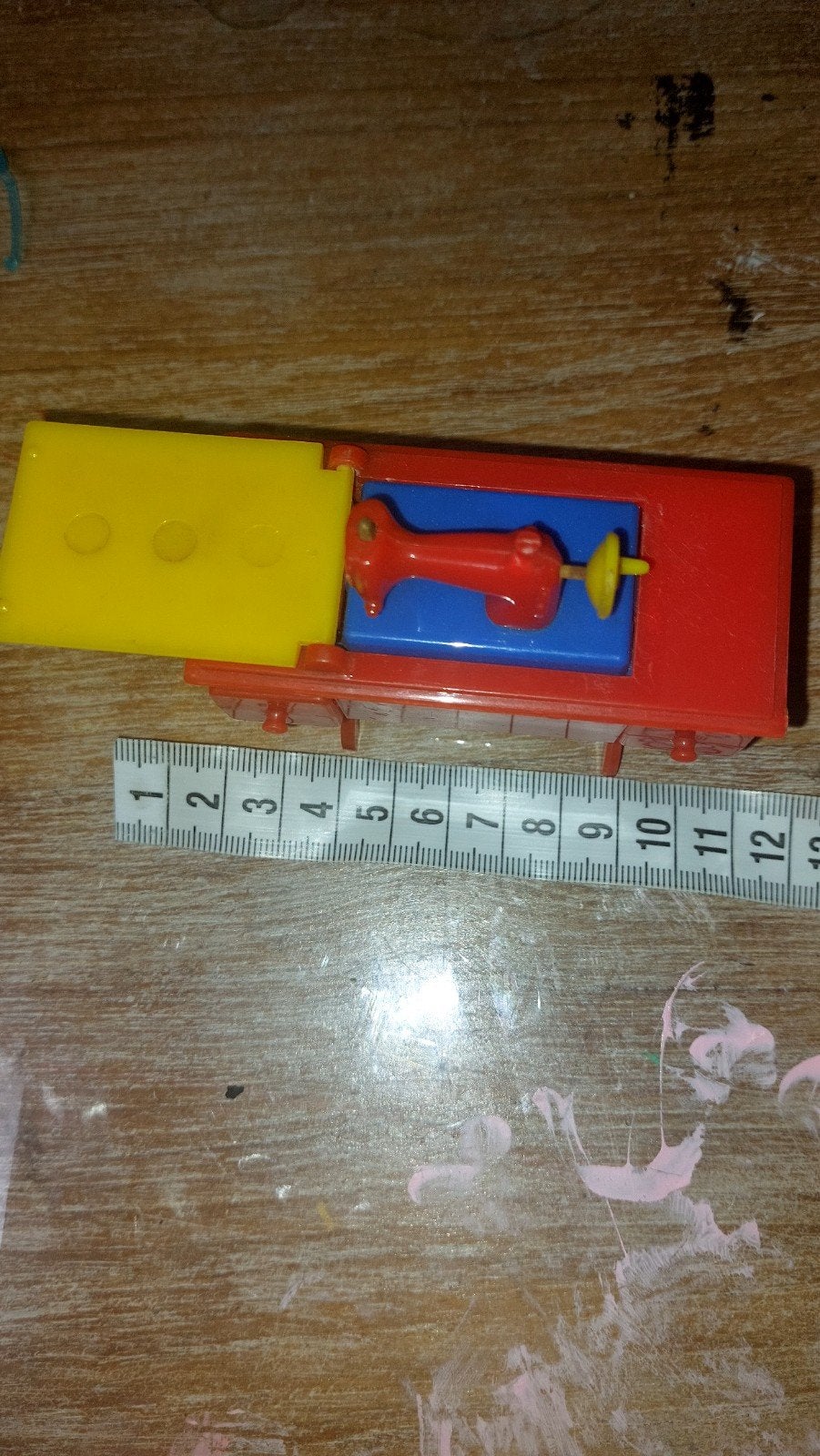 Antieke plastic inklapbare handnaaimachine, Ophalen of Verzenden