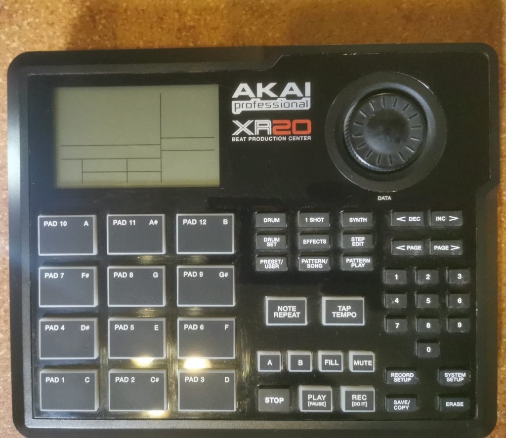 Akai XR20 Beat Production Center, volledig werkend + voeding, Muziek en Instrumenten, Ophalen of Verzenden, Gebruikt, Overige merken