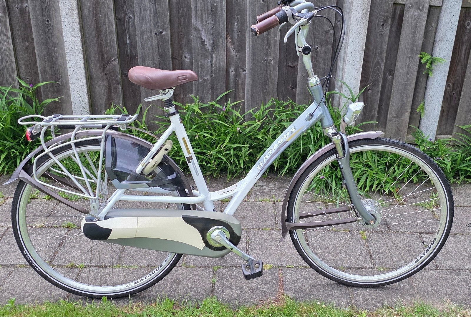 te koop netjes batavus dames fiets, Fietsen en Brommers, Fietsen | Dames | Damesfietsen, Ophalen, 53 tot 56 cm, Versnellingen