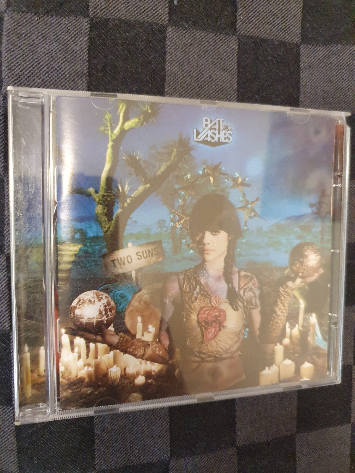 bat for lashes two suns, Verzenden, Gebruikt, Poprock