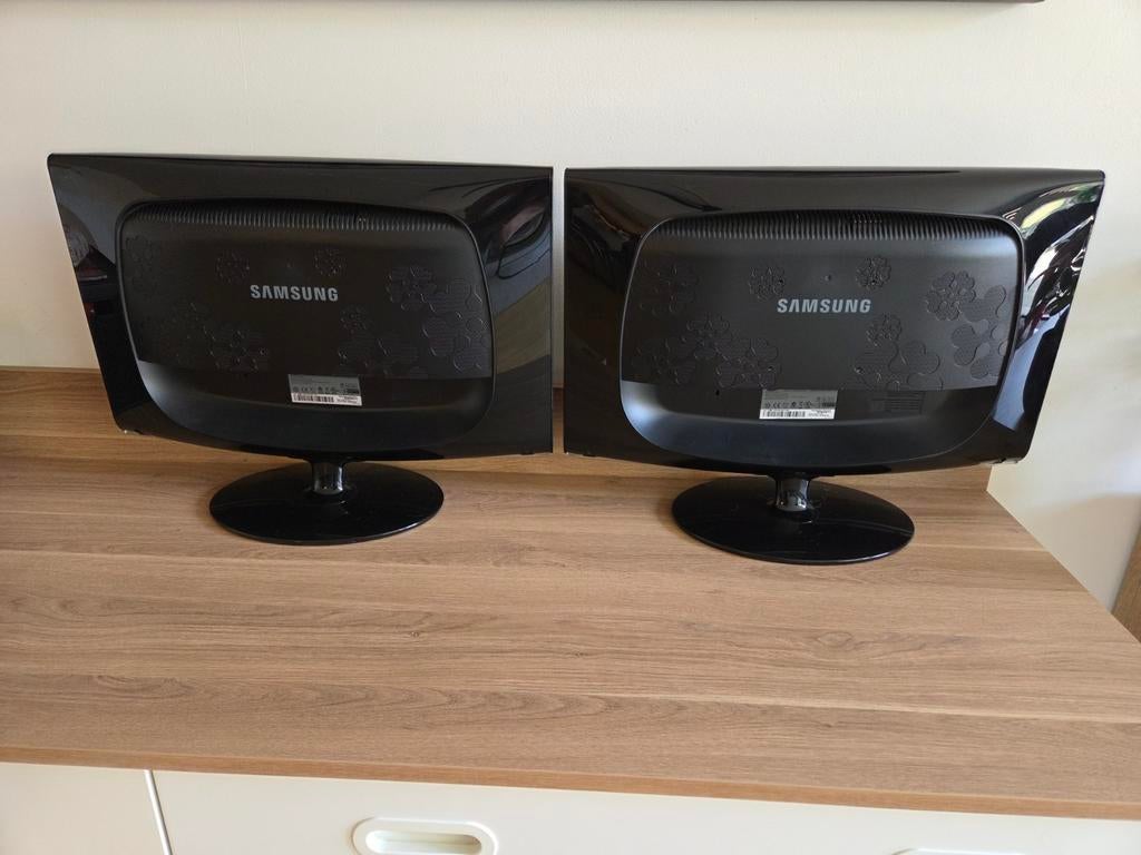 2 beelschermen/ monitoren Samsung Syncmaster 2433LW Monitor, Computers en Software, Monitoren, Ophalen, Gebruikt, Full HD, Samsung