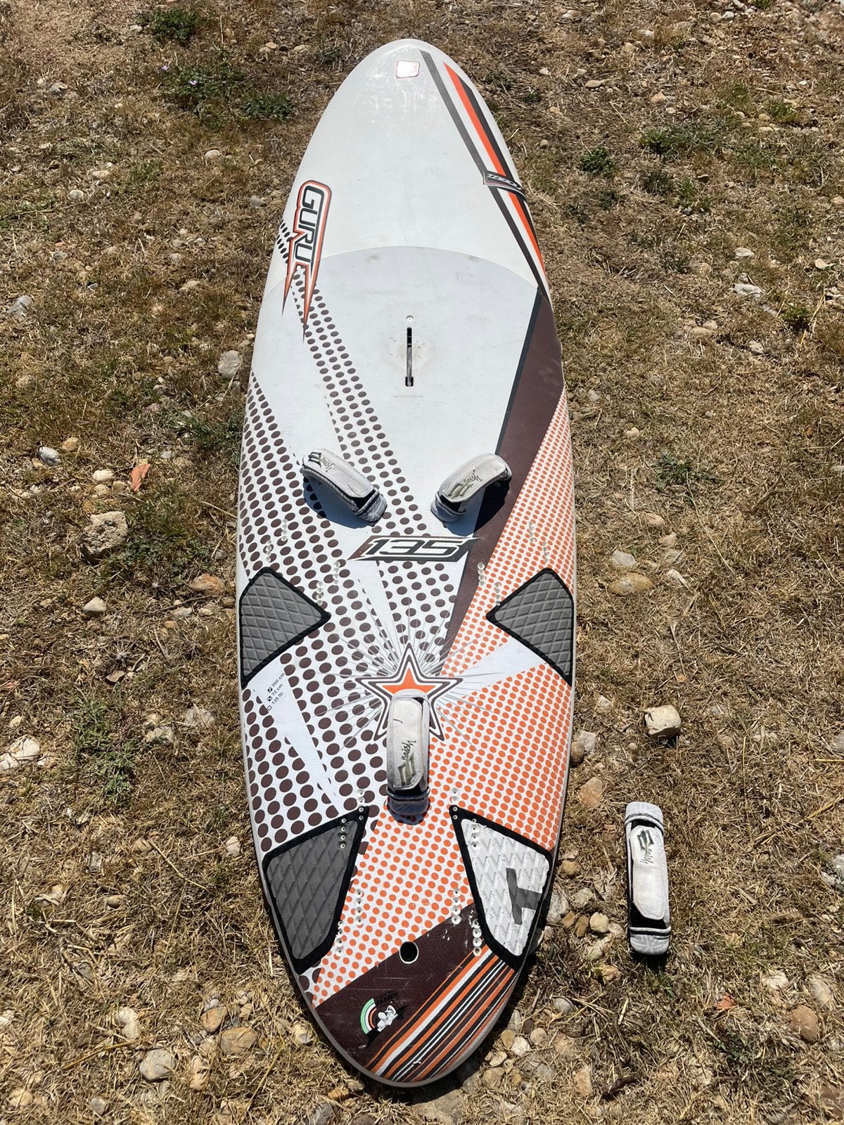 Complete (beginner) set Tabou Guru 135, 3 zeilen, mast enz, Ophalen, 250 tot 300 cm, 5 tot 6.5 m², Tabou